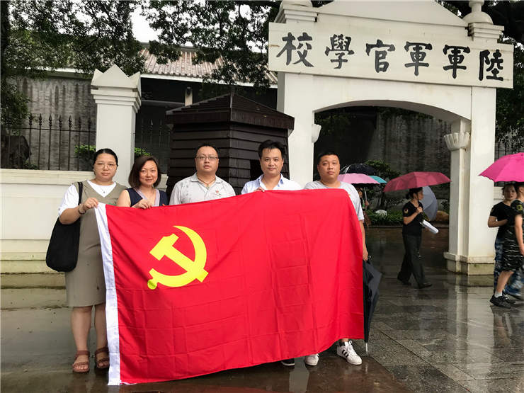 1-1ZG2153913R2 南宫电竞-不凡成就非凡,相信品牌的力量